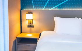 Comfort Suites